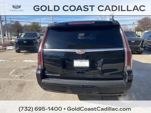 2018 Cadillac Escalade Luxury