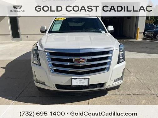 2017 Cadillac Escalade Luxury