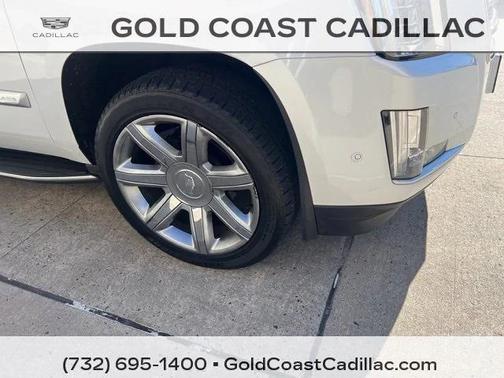 2017 Cadillac Escalade Luxury