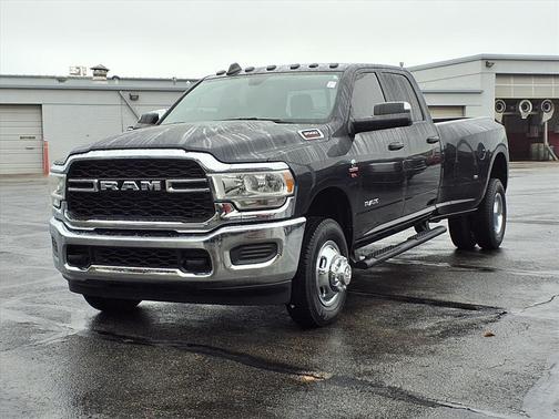 2021 RAM 3500 Tradesman Crew Cab 4x4 8' Box