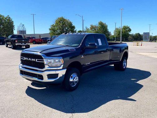 2021 RAM 3500 Tradesman Crew Cab 4x4 8' Box