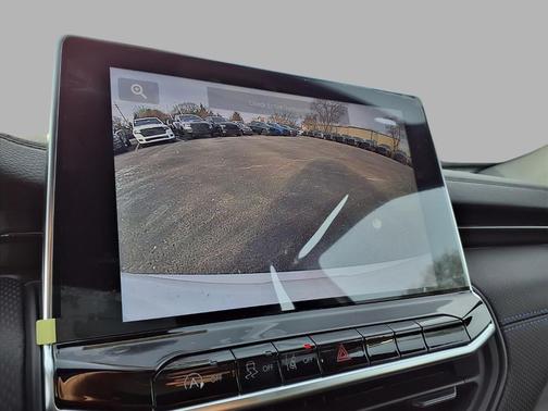 Bright White Clearcoat 2026 Jeep Compass Latitude