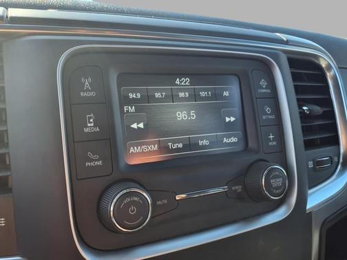 2024 RAM 1500 Classic Warlock Crew Cab 4x4 5'7' Box