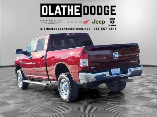 2022 RAM 2500 Tradesman Crew Cab 4x4 6'4' Box
