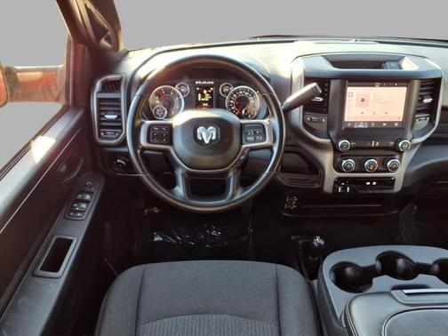 2022 RAM 2500 Tradesman Crew Cab 4x4 6'4' Box