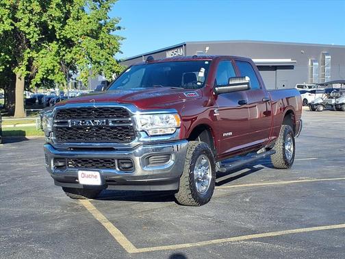 2022 RAM 2500 Tradesman Crew Cab 4x4 6'4' Box