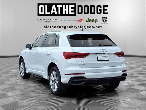 White 2025 Audi Q3 Premium 45 TFSI S line quattro Tiptronic