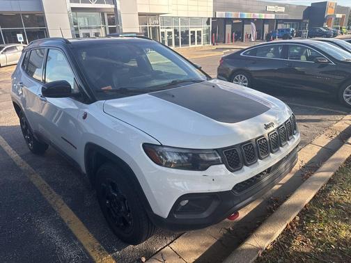 2023 Jeep Compass Trailhawk