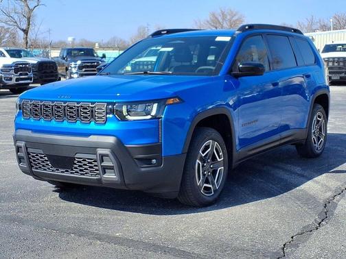Hydro Blue Pearlcoat 2026 Jeep Cherokee Laredo 4x4