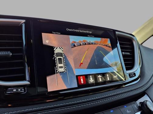 Bright White Clearcoat 2026 Chrysler Pacifica L