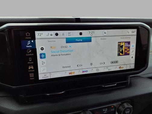 Bright White Clearcoat 2026 Jeep Wrangler Willys