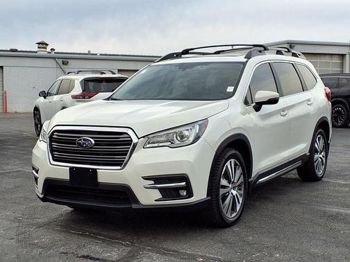 Crystal White Pearl 2021 Subaru Ascent Limited 7-Passenger