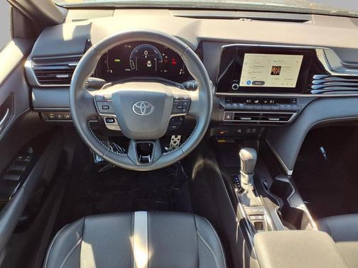 Underground 2025 Toyota Camry SE