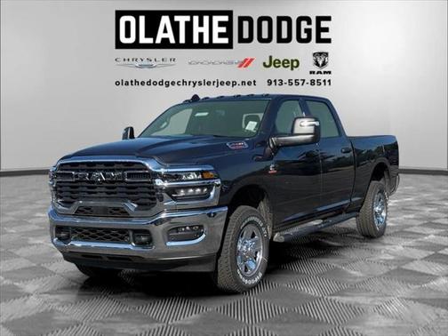 2025 RAM 2500 Tradesman Crew Cab 4x4 6'4' Box