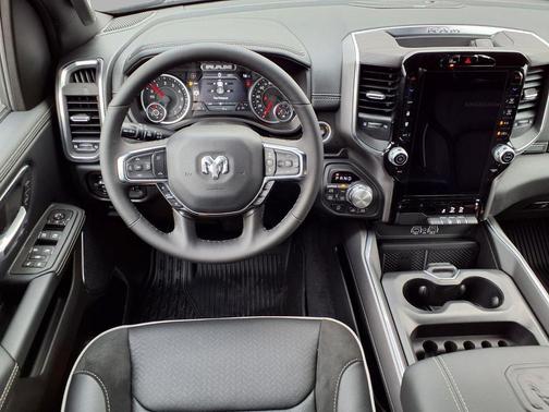 Granite Crystal Metallic Clearcoat 2026 RAM 1500 Laramie