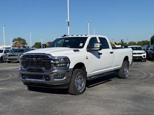 2025 RAM 2500 Tradesman Crew Cab 4x4 8' Box