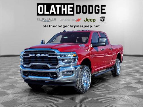 2026 RAM 2500 Tradesman Crew Cab 4x4 6'4' Box