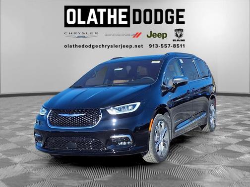 2026 Chrysler Pacifica L