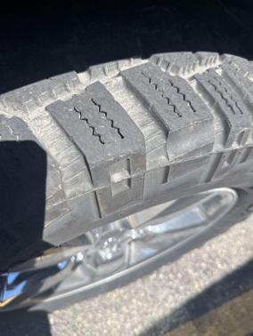 Brilliant Black Crystal Pearlcoat 2017 RAM 1500 Lone Star