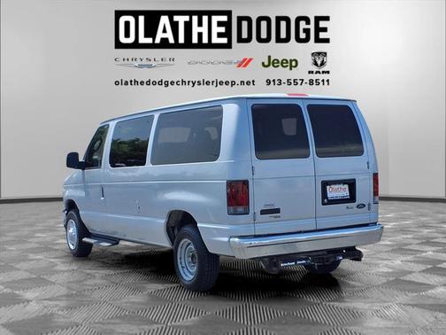 2012 Ford E350 Super Duty XLT