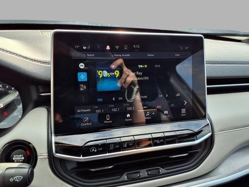 Silver Zynith Metallic Clearcoat 2025 Jeep Compass Limited