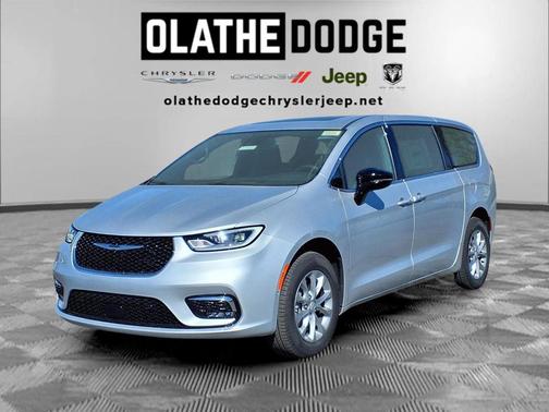 Silver Mist Clearcoat 2026 Chrysler Pacifica Limited