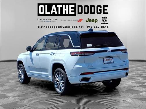 2025 Jeep Grand Cherokee Summit