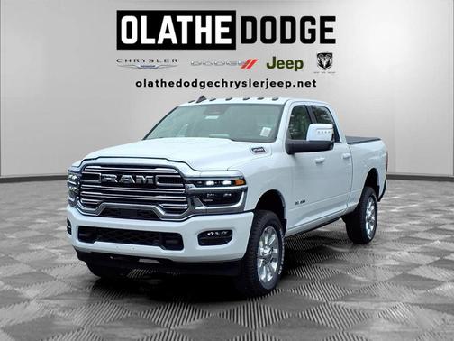 Bright White Clearcoat 2026 RAM 2500 Laramie Crew Cab 4x4 6'4' Box