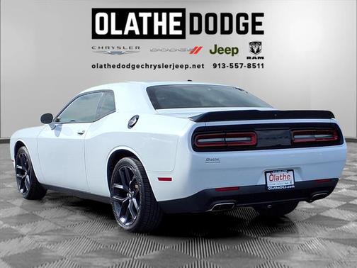 2021 Dodge Challenger SXT