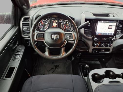 2022 RAM 2500 Tradesman Crew Cab 4x4 6'4' Box