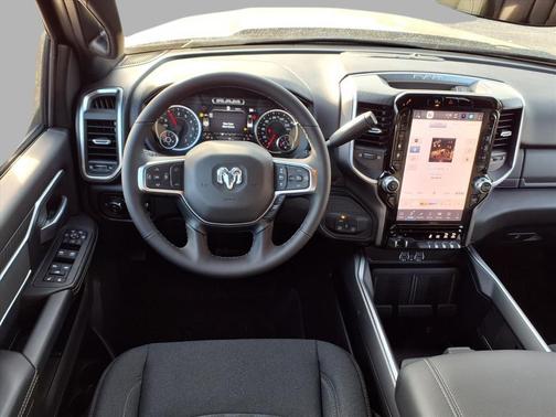 2026 RAM 2500 Big Horn Crew Cab 4x4 6'4' Box