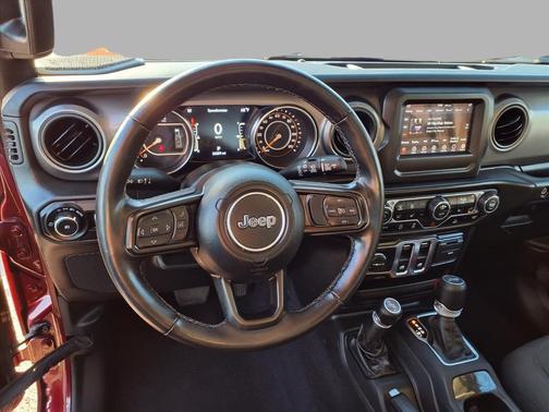 2022 Jeep Wrangler Willys
