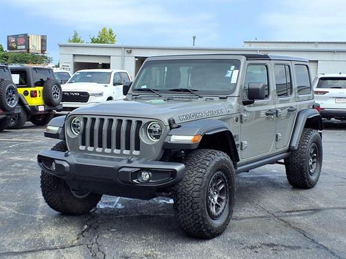 Sting-Gray Clearcoat 2022 Jeep Wrangler Unlimited High Tide 4x4