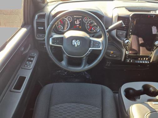 Bright White Clearcoat 2026 RAM 3500 Tradesman Crew Cab 4x4 8' Box