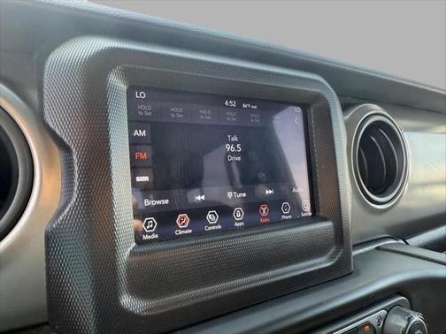 2021 Jeep Gladiator Willys 4x4