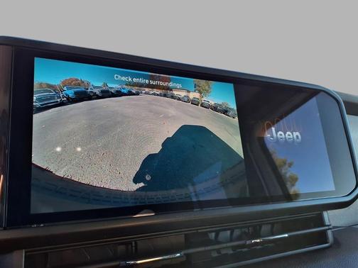 Bright White Clearcoat 2026 Jeep Wrangler Willys