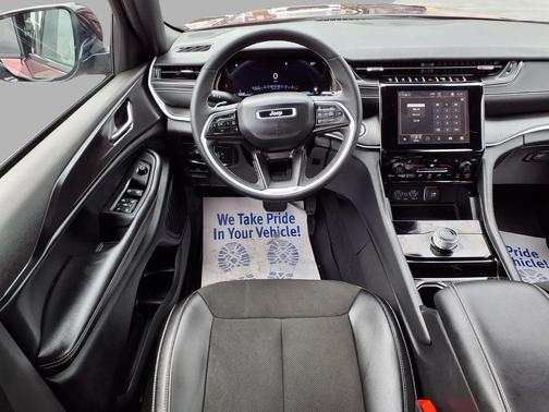 Velvet Red Pearlcoat 2023 Jeep Grand Cherokee Altitude