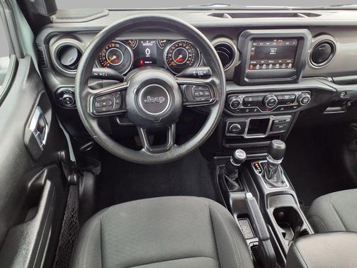 Limited Edition Earl Clearcoat 2023 Jeep Gladiator Sport