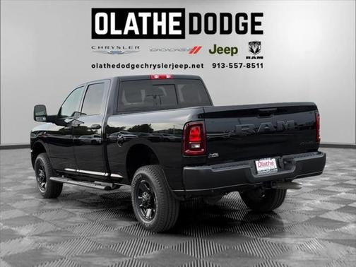 2025 RAM 2500 Tradesman Crew Cab 4x4 6'4' Box