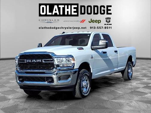 2024 RAM 2500 Tradesman Crew Cab 4x4 8' Box