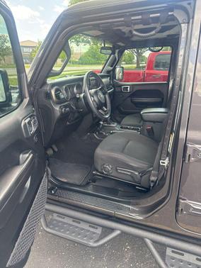 Granite Crystal Metallic Clearcoat 2018 Jeep Wrangler Unlimited Sport