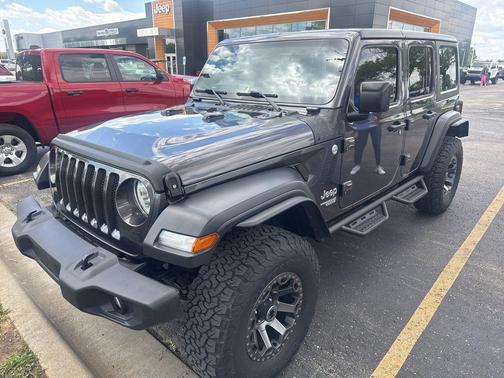 Granite Crystal Metallic Clearcoat 2018 Jeep Wrangler Unlimited Sport