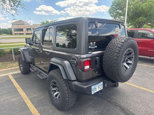Granite Crystal Metallic Clearcoat 2018 Jeep Wrangler Unlimited Sport