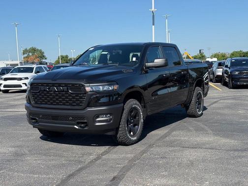 2025 RAM 1500 Warlock Crew Cab 4x4 5'7' Box