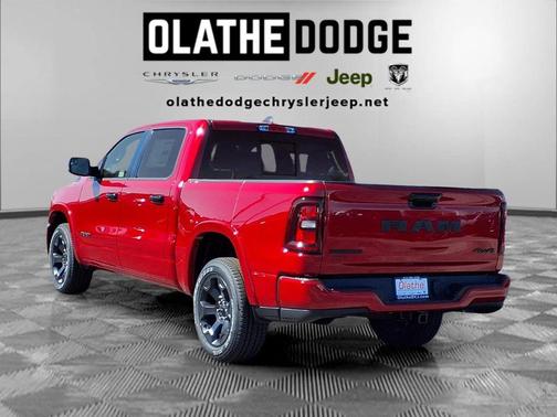 Molten Red Pearlcoat 2026 RAM 1500 Big Horn/Lone Star