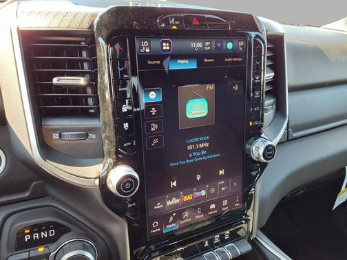 Molten Red Pearlcoat 2026 RAM 1500 Big Horn/Lone Star