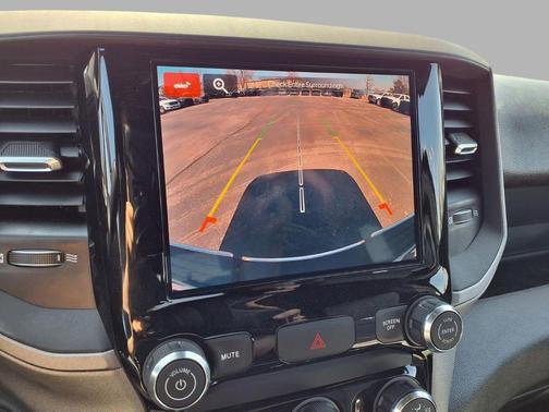 Bright White Clearcoat 2026 RAM 2500 Tradesman Crew Cab 4x4 6'4' Box