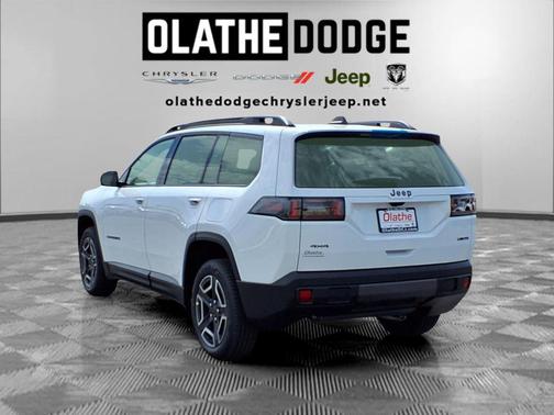 Bright White Clearcoat 2026 Jeep Cherokee Limited