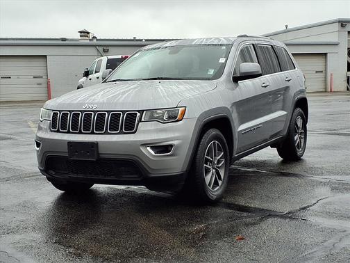 2020 Jeep Grand Cherokee Laredo