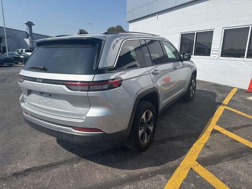 2023 Jeep Grand Cherokee 4xe Base